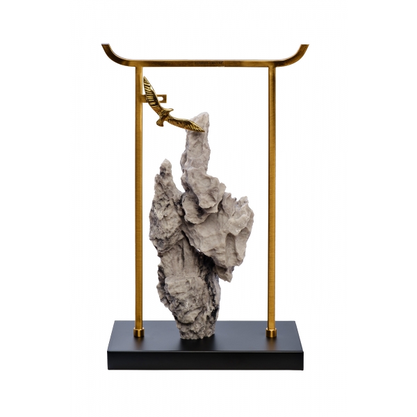 55RD5214L Декор настольный "Птица над скалой" 27*12*43см