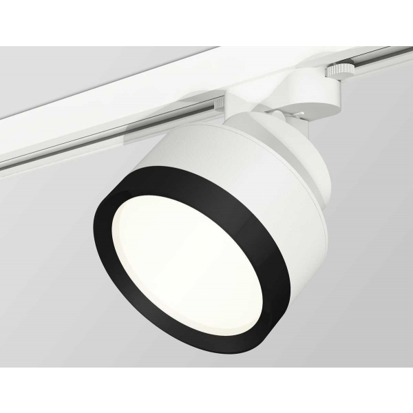 Комплект трекового светильника Ambrella light Track System XT (A2524, A2105, C8101, N8113) XT8101002