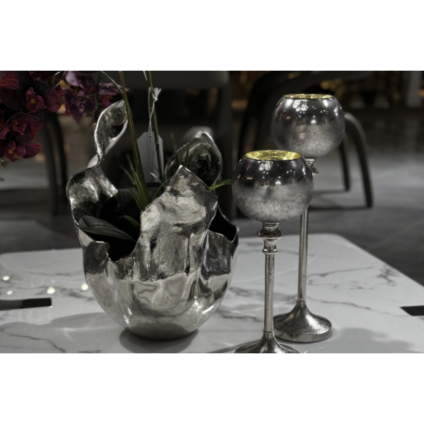 71PN-03104 Ваза декоративная метал. 28,6*26,7*40,6см