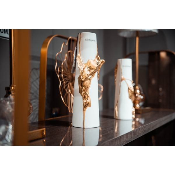 55RV5203M Ваза керамическая белая с золотым декором 10*9*24см