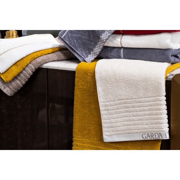 119VAL-00103 Полотенце Стелла кремовое 30*50