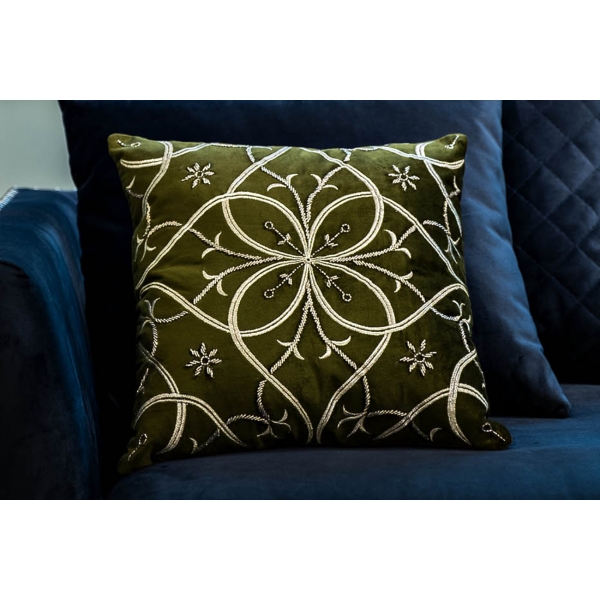 70SW-28070-A Подушка с вышивкой "Узор" зелен. 45*45см