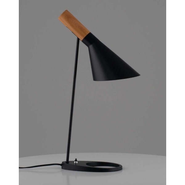 Лампа настольная Moderli Turin V11333-1T