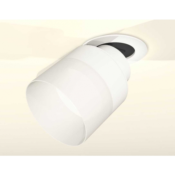 Комплект спота Ambrella light Techno Spot XM (A2241, A2105, C8101, N8402) XM8101521