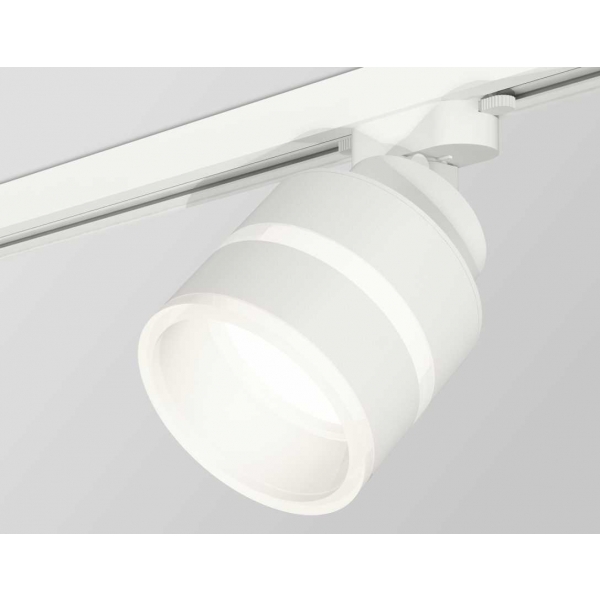 Комплект трекового светильника Ambrella light Track System XT (A2524, A2105, C8101, N8444) XT8101024
