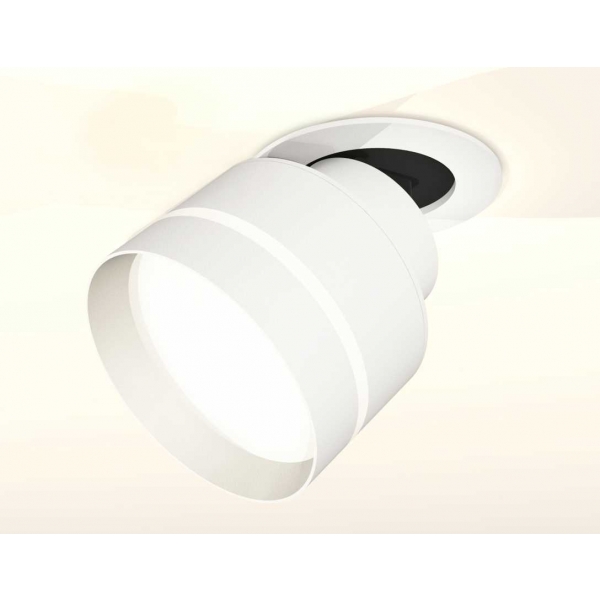 Комплект спота Ambrella light Techno Spot XM (A2241, A2105, C8101, N8461) XM8101525