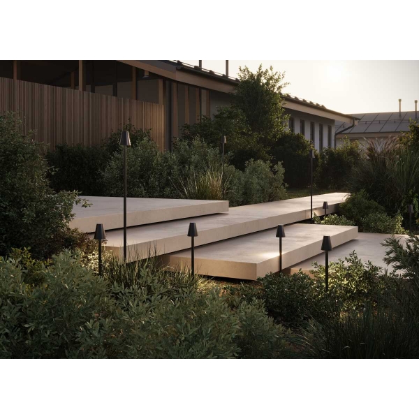 Ландшафтный светильник Maytoni Outdoor O504FL-L1B3K