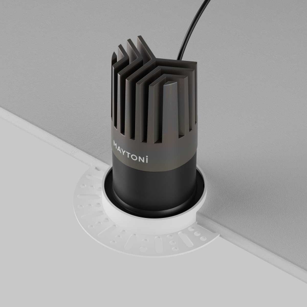 Встраиваемый светильник Maytoni Technical DL122-15W-3K-TRS-B