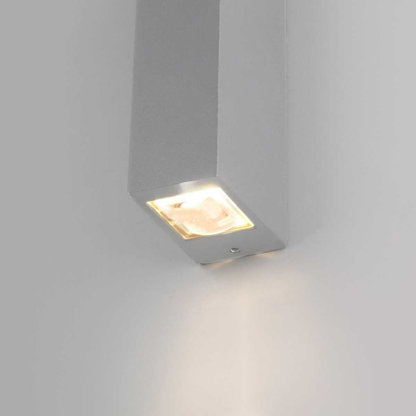 Уличный настенный светодиодный светильник Elektrostandard Blaze 35136/W серый a057051